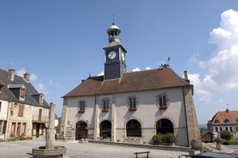 La Mairie de Châtelus-Malvaleix